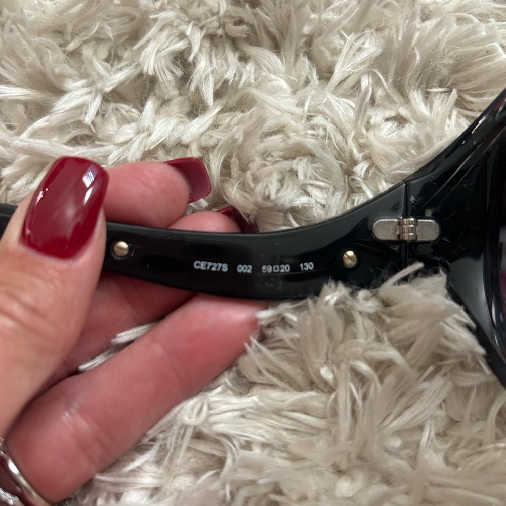 CHLOÉ Black Sunglasses for Women - Picture 5 of 5